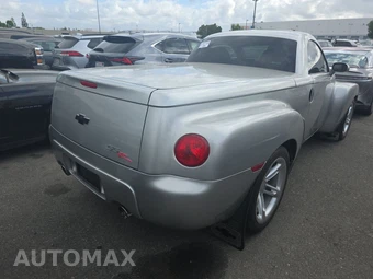 2004 Chevrolet SSR Regular Cab Short Bed – miniatura 4