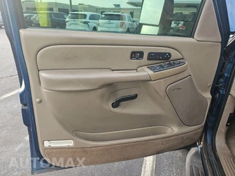 2004 Chevrolet Suburban 1500 LT 1SM – miniatura 9