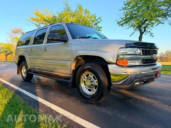 2004 Chevrolet Suburban 2500 LT 1SM - miniatura 6