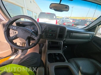 2004 Chevrolet Suburban - miniatura 11