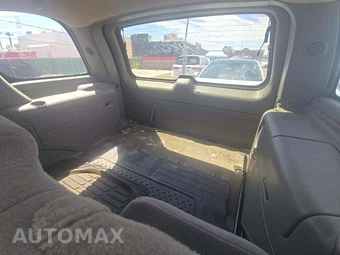 2004 Chevrolet Tahoe LS – miniatura 14