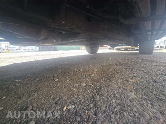 2004 Chevrolet Tahoe LS – miniatura 7