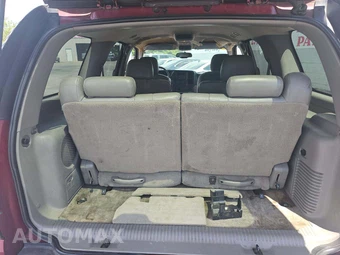 2004 Chevrolet Tahoe LS – miniatura 12