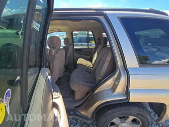 2004 Chevrolet TrailBlazer LS - miniatura 10