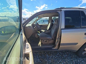 2004 Chevrolet TrailBlazer LS - miniatura 3