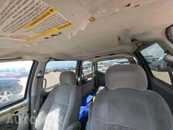2004 Chevrolet Venture LS Minivan 1SC 120.0" WB – miniatura 11