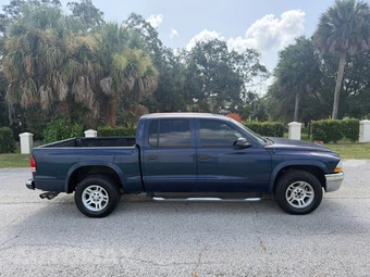 2004 Dodge Dakota SLT Crew Cab Medium Bed - miniatura 3
