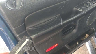 2004 Dodge Ram 3500 SLT Crew Cab Medium Bed – miniatura 38