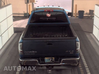 2004 Dodge Ram 3500 SLT Crew Cab Medium Bed – miniatura 5