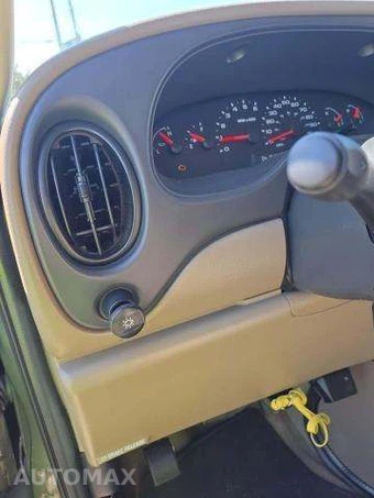 2004 Ford E-150 Wagon XL 138.0" WB - miniatura 41