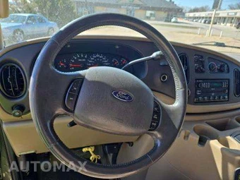2004 Ford E-150 Wagon XL 138.0" WB - miniatura 42