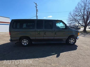 2004 Ford E-150 Wagon XL 138.0" WB - miniatura 5