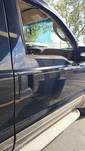 2004 Ford Excursion Eddie Bauer – miniatura 10