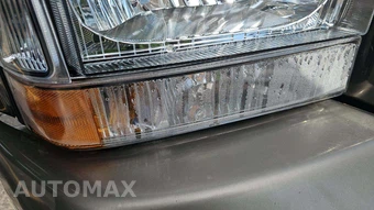 2004 Ford Excursion Eddie Bauer – miniatura 9