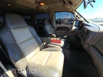 2004 Ford Excursion Eddie Bauer - miniatura 8