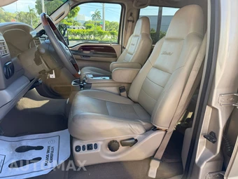 2004 Ford Excursion Limited - miniatura 31