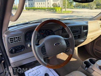 2004 Ford Excursion Limited - miniatura 33