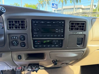 2004 Ford Excursion Limited - miniatura 36