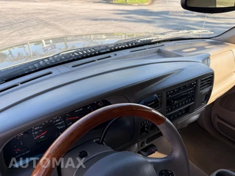 2004 Ford Excursion Limited - miniatura 37