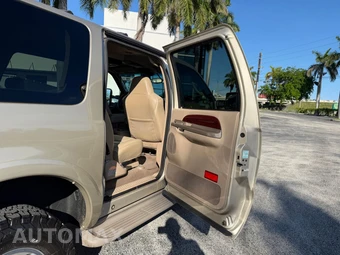 2004 Ford Excursion Limited - miniatura 55