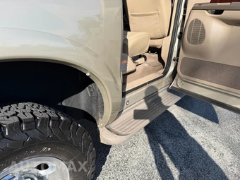 2004 Ford Excursion Limited - miniatura 60