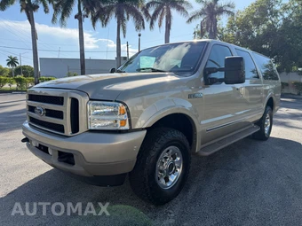 2004 Ford Excursion Limited - miniatura 8