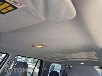 2004 Ford Expedition XLS - miniatura 11