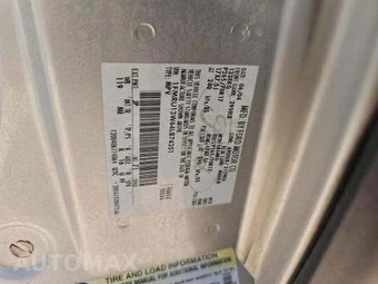 2004 Ford Expedition XLS - miniatura 5