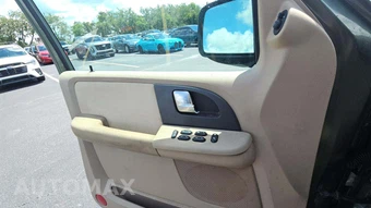 2004 Ford Expedition XLT Sport – miniatura 20