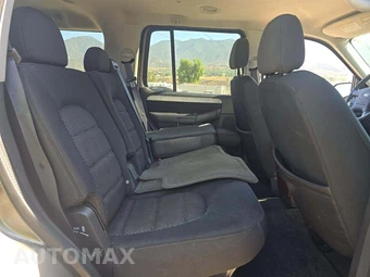 2004 Ford Explorer NBX – miniatura 13