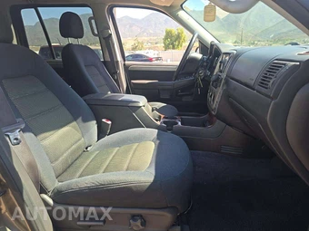 2004 Ford Explorer NBX – miniatura 15