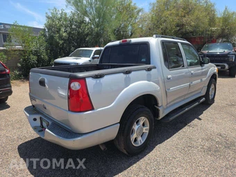 2004 Ford Explorer Sport Trac XLT Crew Cab Short Bed - miniatura 3