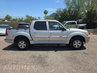 2004 Ford Explorer Sport Trac XLT Crew Cab Short Bed - miniatura 4