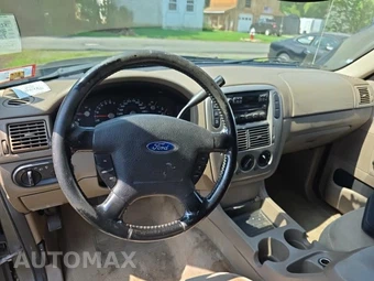 2004 Ford Explorer XLT – miniatura 14