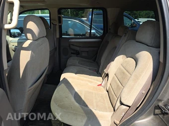 2004 Ford Explorer XLT – miniatura 16