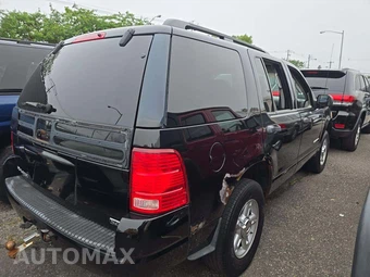 2004 Ford Explorer XLT Sport – miniatura 3