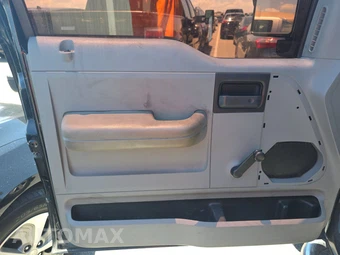 2004 Ford F-150 STX Extended Cab Medium Bed w/Rear Doors – miniatura 9