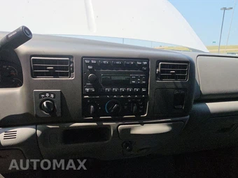 2004 Ford F-350 - miniatura 11