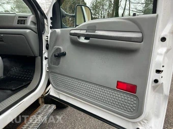2004 Ford F-350 XL - miniatura 32