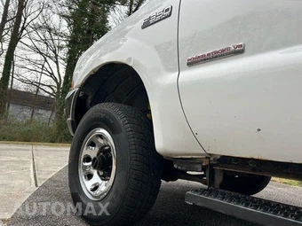 2004 Ford F-350 XL - miniatura 8
