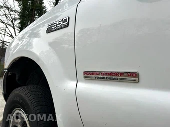 2004 Ford F-350 XL - miniatura 9