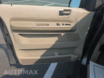 2004 Ford Freestar SEL Minivan 120.8" WB – miniatura 9