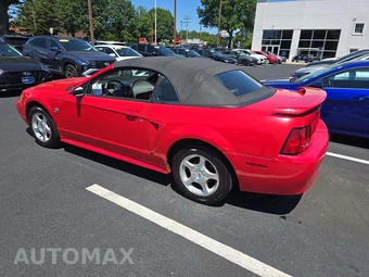 2004 Ford Mustang Deluxe Convertible – miniatura 2
