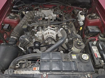 2004 Ford Mustang GT Premium Coupe - miniatura 15