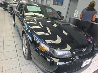 2004 Ford Mustang Mach 1 Coupe - miniatura 4
