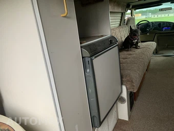 2004 Ford Super Duty E-350 Commercial Cargo Van 138.0" WB - miniatura 24