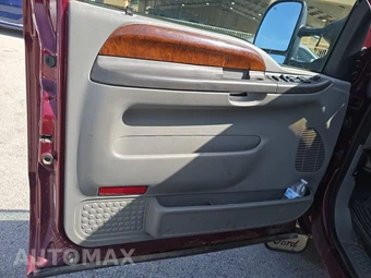 2004 Ford Super Duty F-250 Lariat Crew Cab Medium Bed - miniatura 9