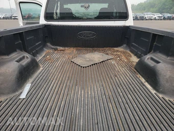 2004 Ford Super Duty F-250 XL Extended Cab Long Bed w/Rear Doors - miniatura 16