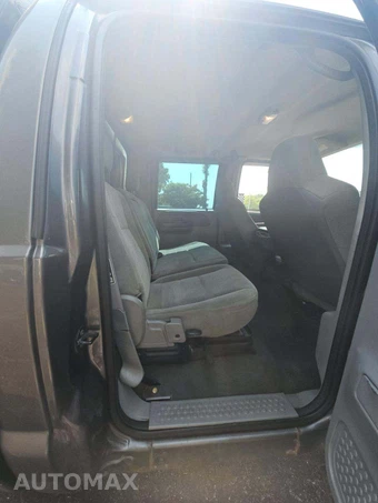 2004 Ford Super Duty F-250 XLT Crew Cab Medium Bed – miniatura 16