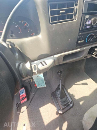 2004 Ford Super Duty F-250 XLT Crew Cab Medium Bed – miniatura 8